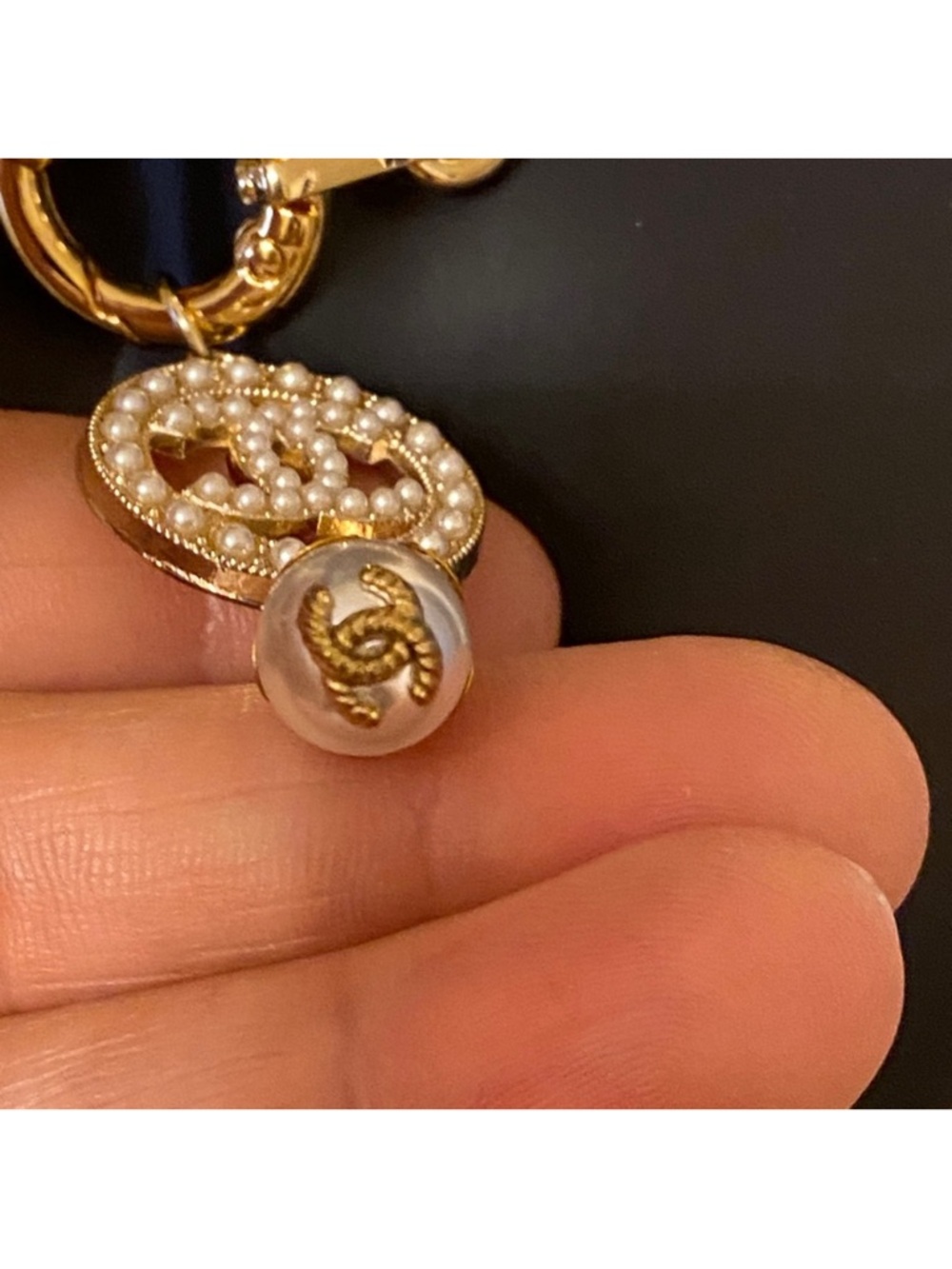 CHANEL Gold-Tone Pearl CC Medallion and Pearl Drop And Chain Necklace - Picture 4 of 12